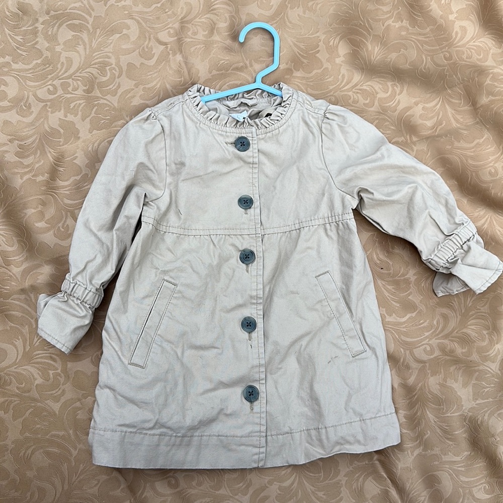 Khaki trench